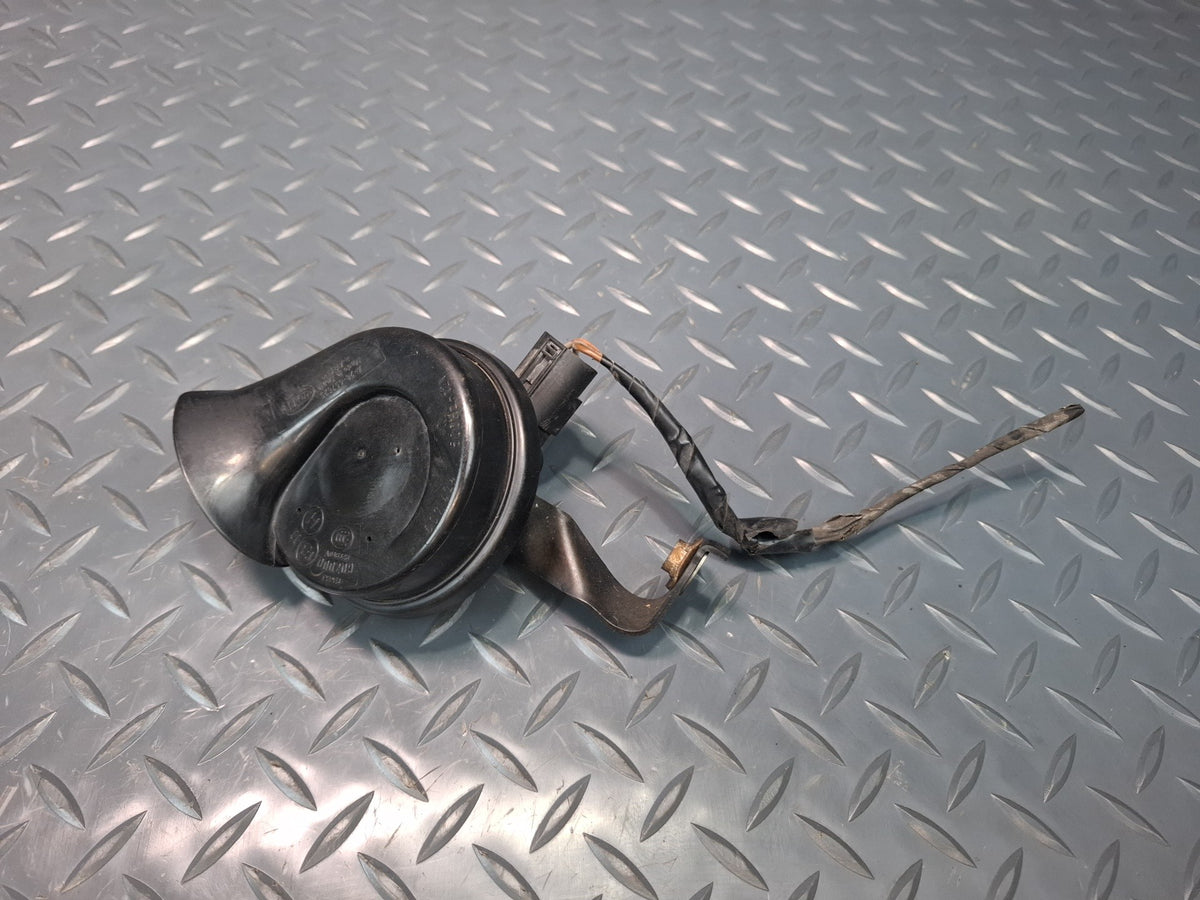 1994-1997 BMW E31 840Ci High & Low Tone Note Pitch Horn Signal Set of 2