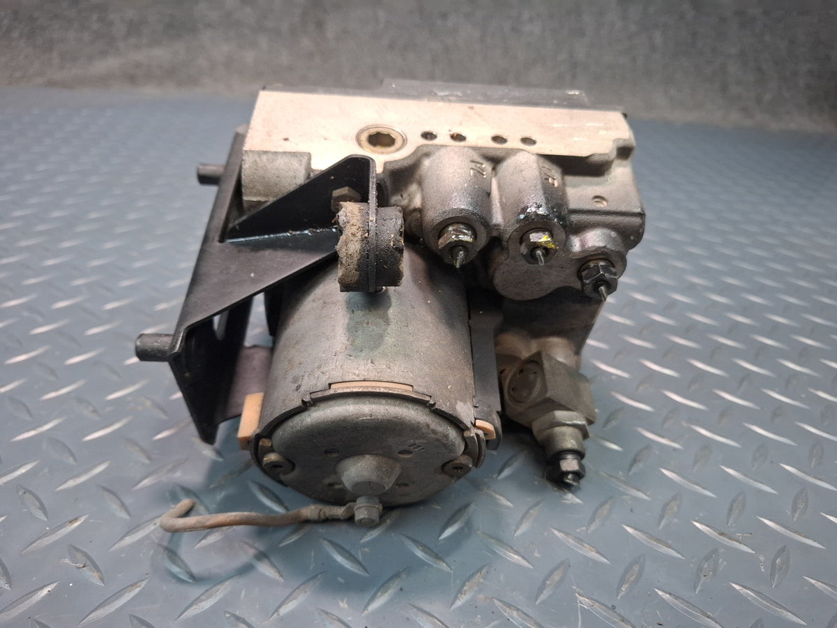 1994-1997 BMW E31 840Ci Anti Lock Brake ABS Pump Module