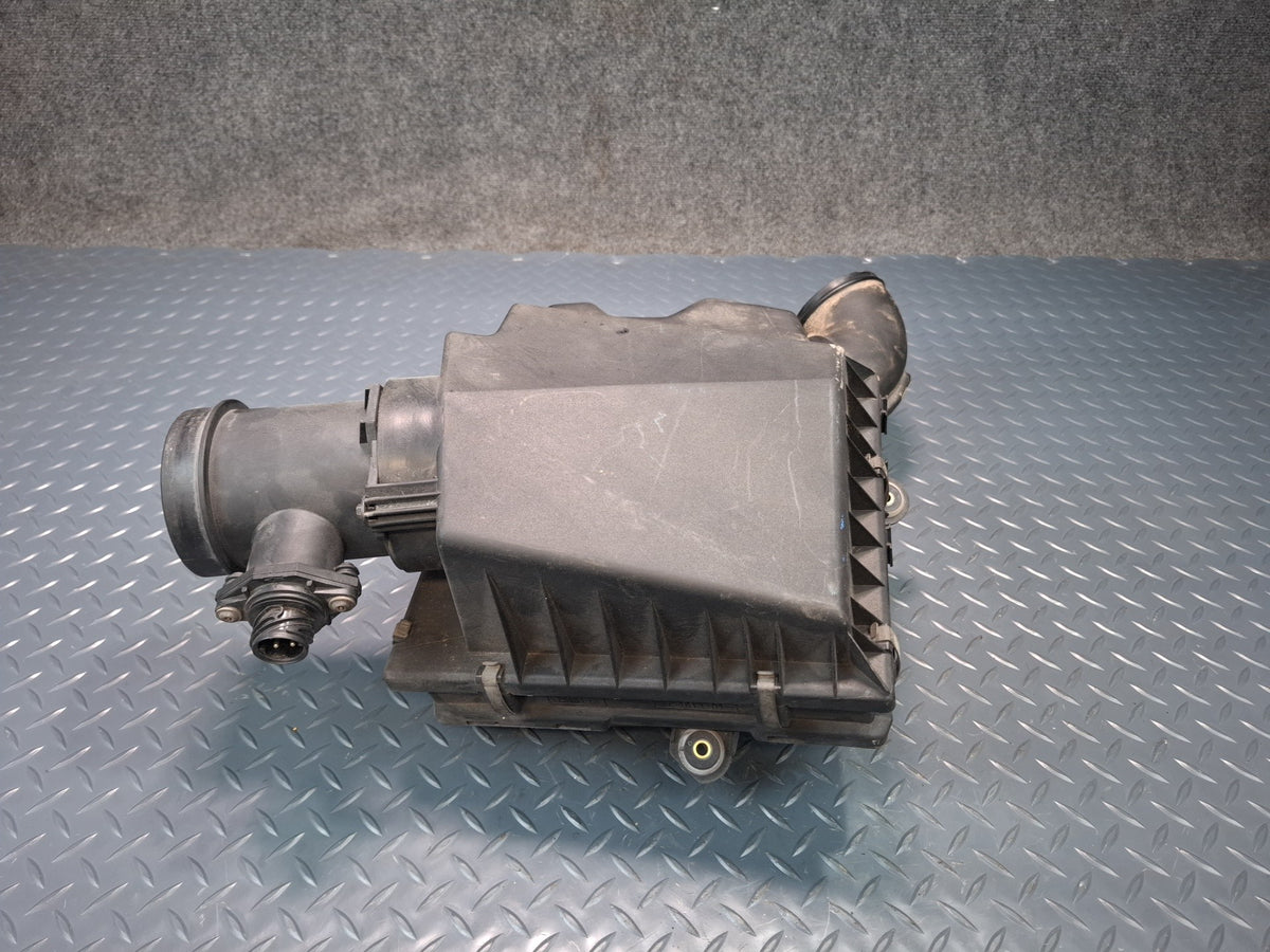 1994-1997 BMW E31 840Ci M62 Air Intake Cleaner Filter Box w MAF Sensor