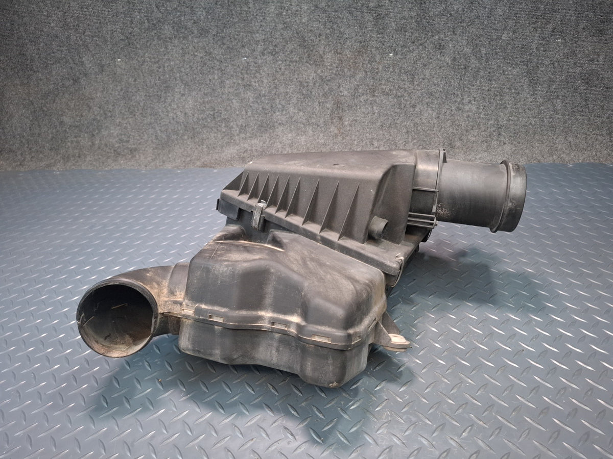 1994-1997 BMW E31 840Ci M62 Air Intake Cleaner Filter Box w MAF Sensor