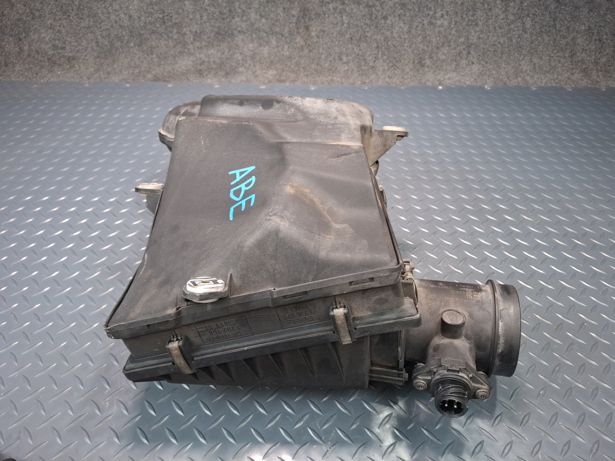 1994-1997 BMW E31 840Ci M62 Air Intake Cleaner Filter Box w MAF Sensor