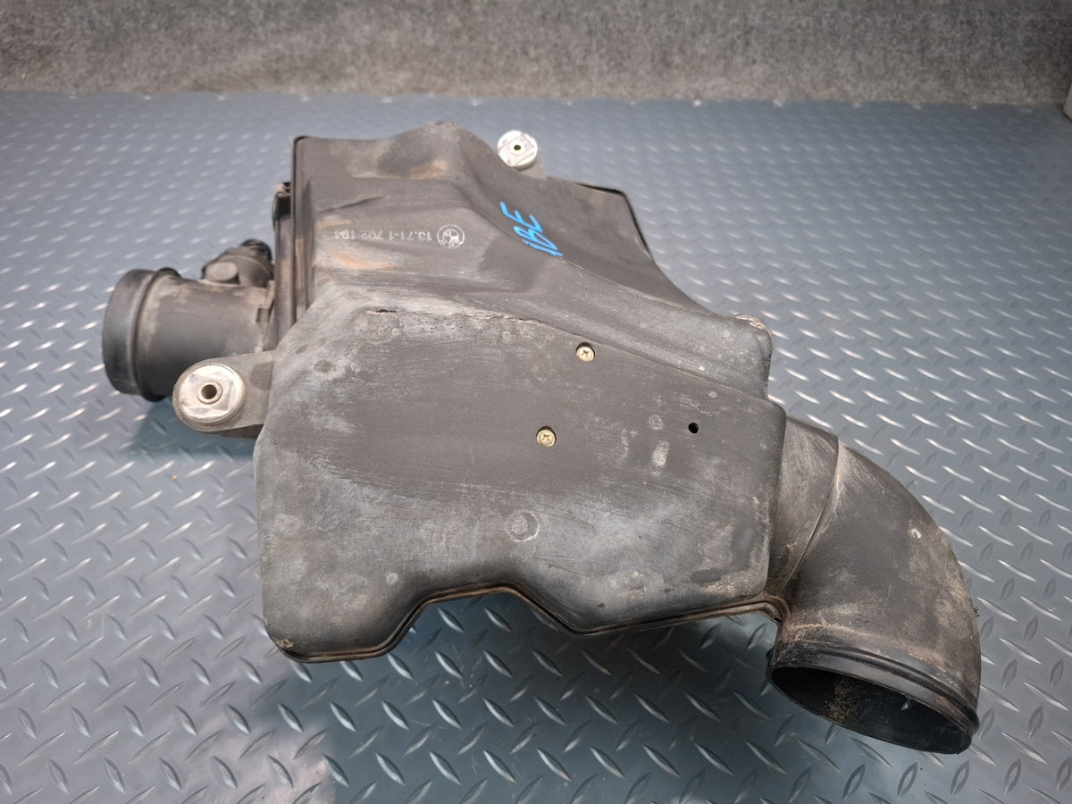 1994-1997 BMW E31 840Ci M62 Air Intake Cleaner Filter Box w MAF Sensor