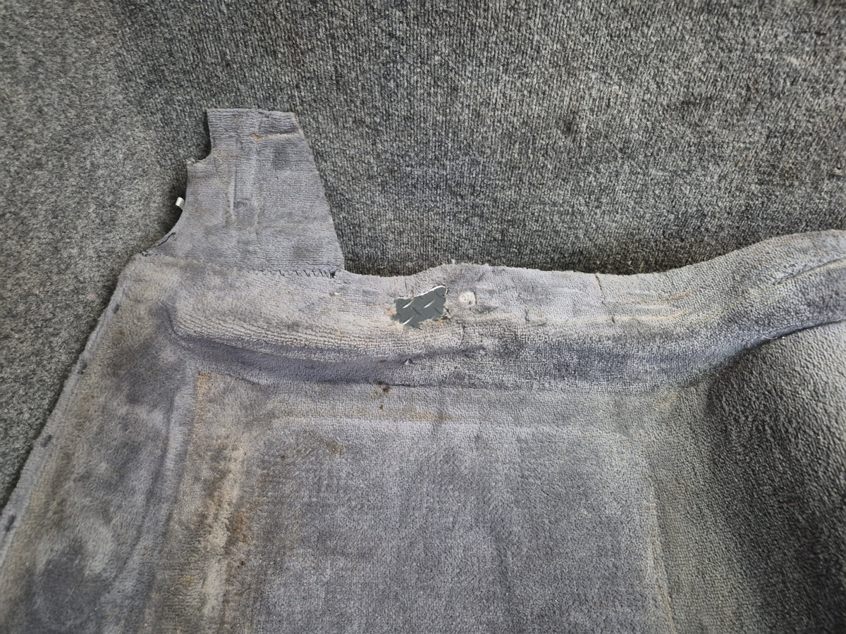 84-86 Toyota Cressida MX73 Sedan Set of 4 Interior Floor MAT Carpet Liner Dmgd