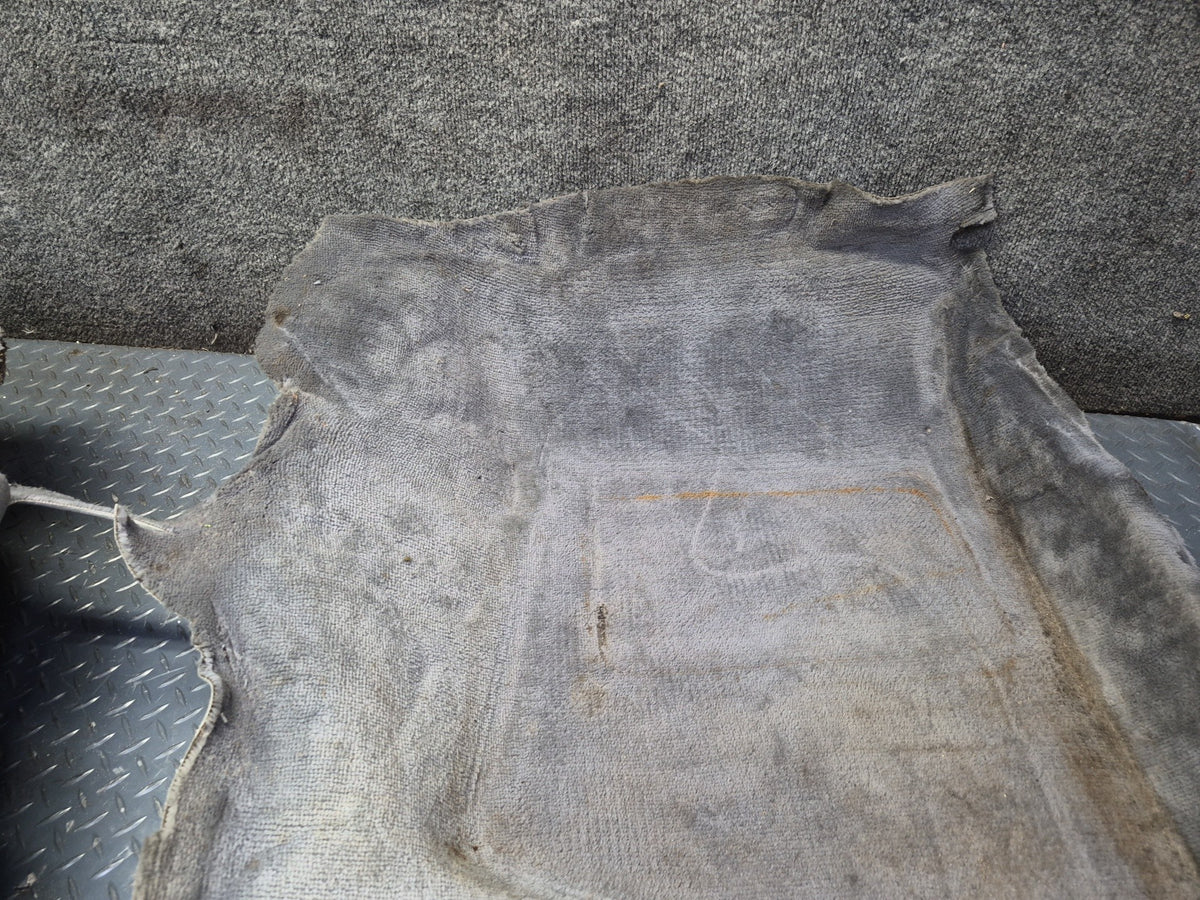 84-86 Toyota Cressida MX73 Sedan Set of 4 Interior Floor MAT Carpet Liner Dmgd