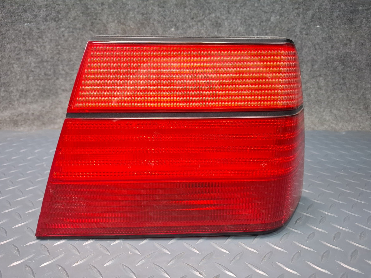 1994-1997 BMW E31 840Ci Rear Right Outer Tail Light Lamp 8354270