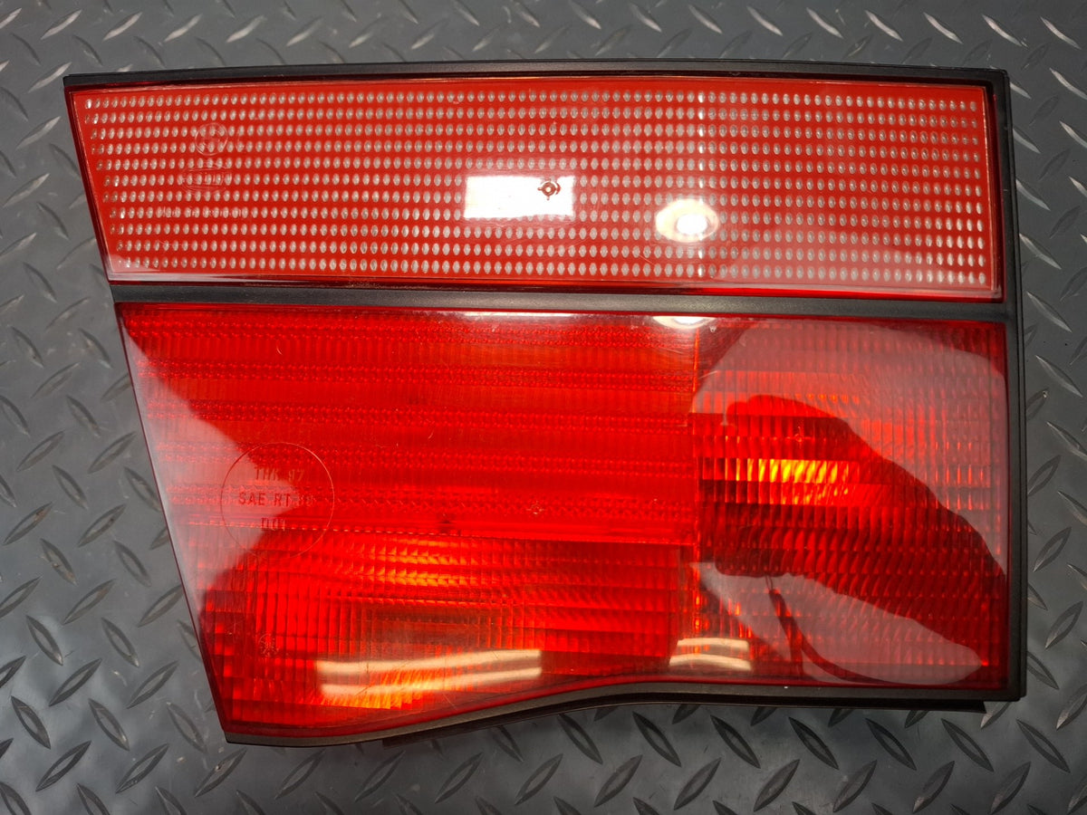 1994-1997 BMW E31 840Ci Rear Left Inner Trunk Lid Tail Light Lamp 1383375