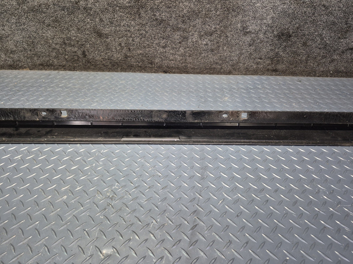 2003-2009 Hummer H2 Front Right Pass Side Roof Rack Rail Cover Molding