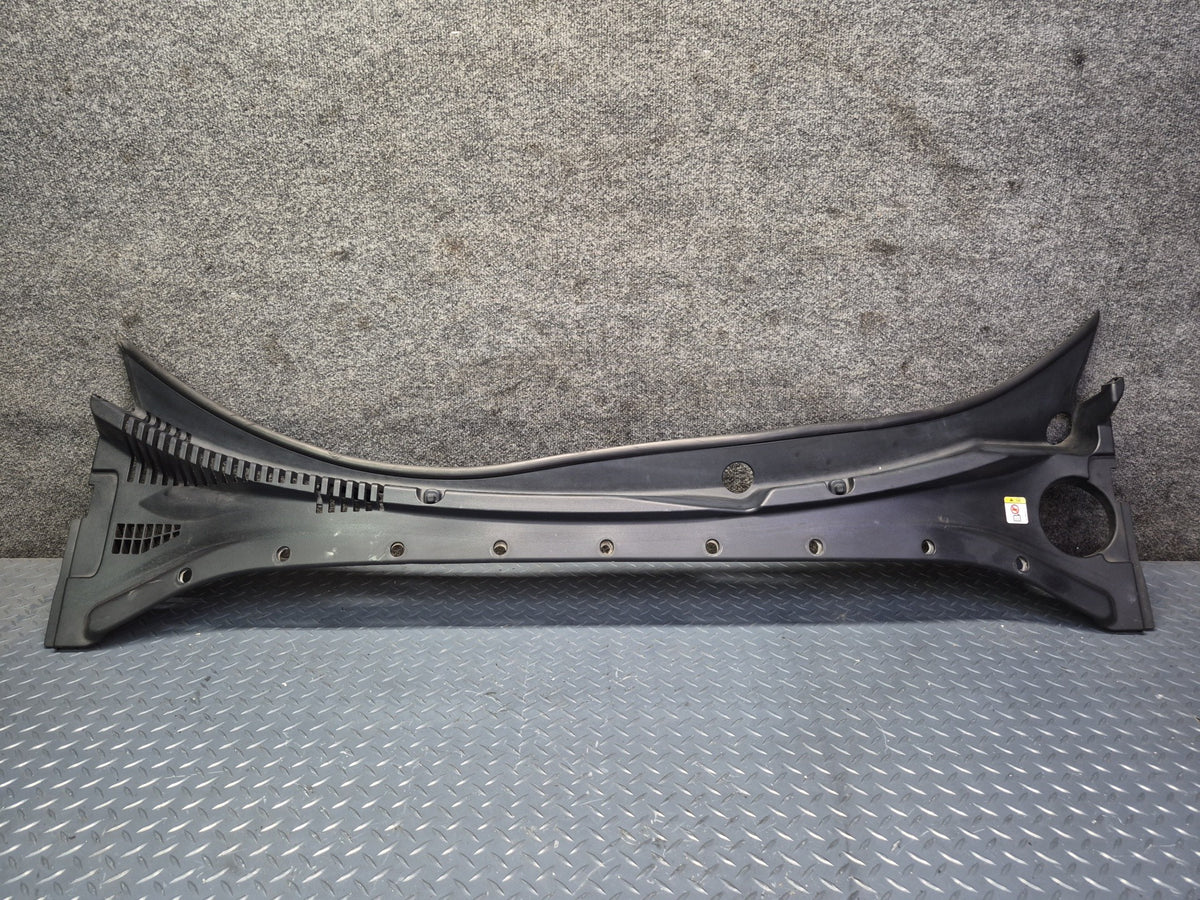 02-05 Ford Thunderbird Front Windshield Wiper Cowl Vent Trim Panel OEM