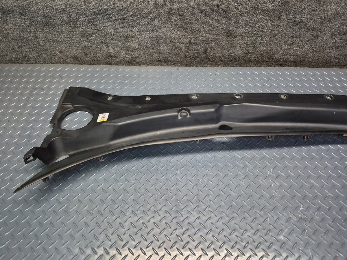 02-05 Ford Thunderbird Front Windshield Wiper Cowl Vent Trim Panel OEM
