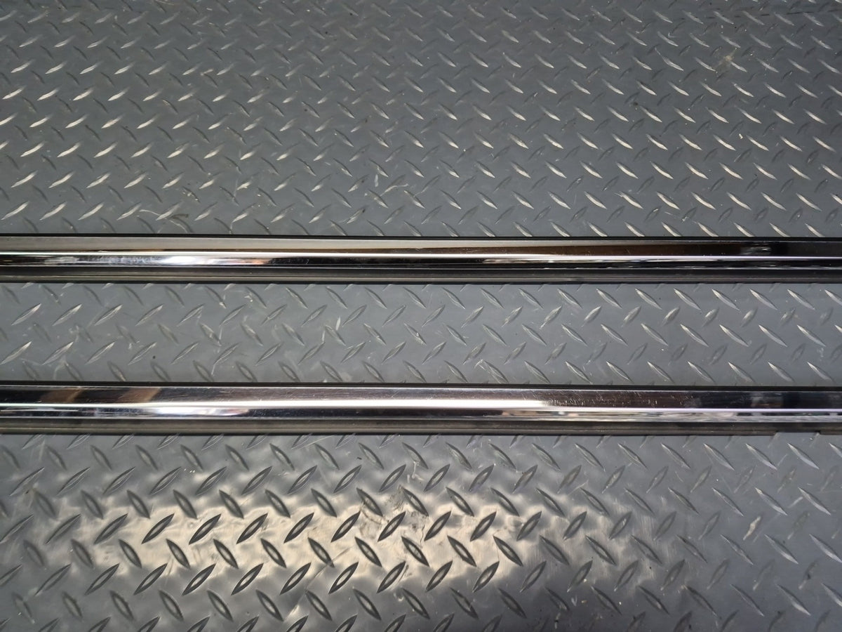 01-06 Lexus UCF30L LS430 Front & Rear Right Door Weatherstrip Molding Set OEM