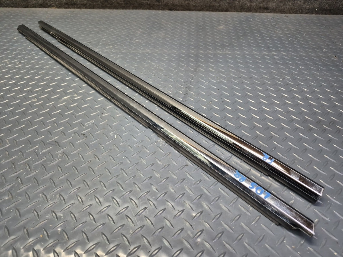 01-06 Lexus UCF30L LS430 Front & Rear Right Door Weatherstrip Molding Set OEM