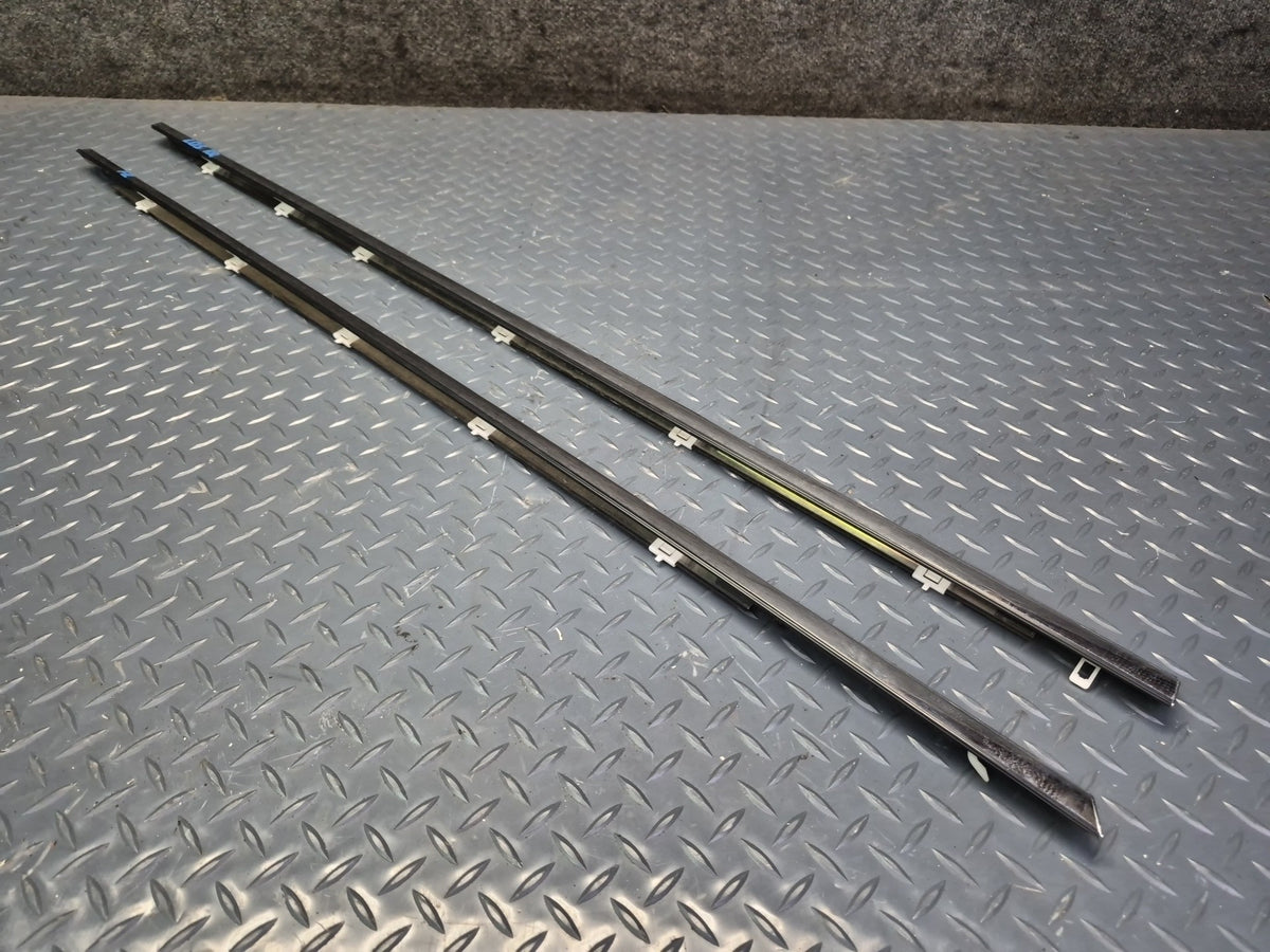 01-06 Lexus UCF30L LS430 Front & Rear Right Door Weatherstrip Molding Set OEM
