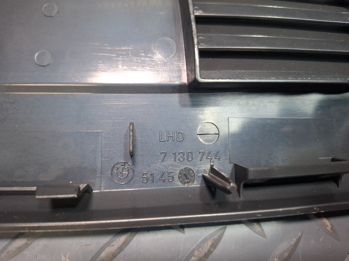 2008-2011 BMW E90 M3 Dash Front Center Air Vent Trim Cover Panel 7130744