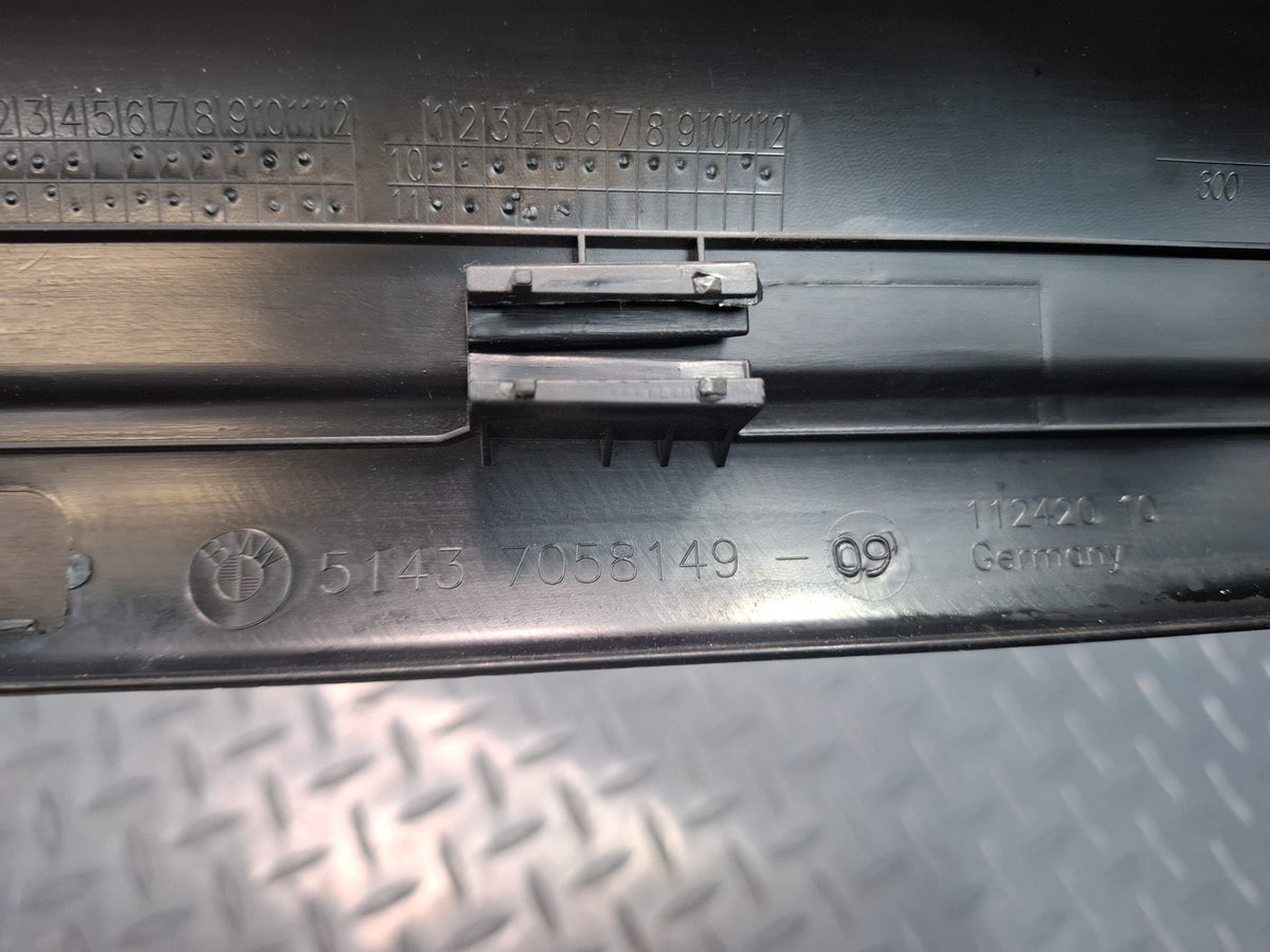 2008-2011 BMW E90 M3 Front Left & Right Door Scuff Sill Plate Trim Panel Set