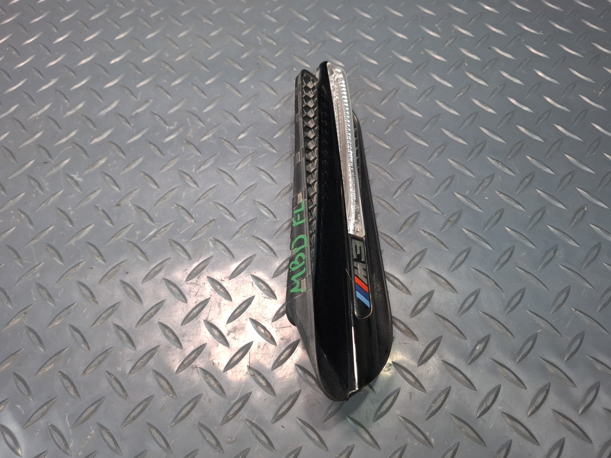 2008-2011 BMW E90 M3 Front Left Fender Marker Light Lamp w Grille