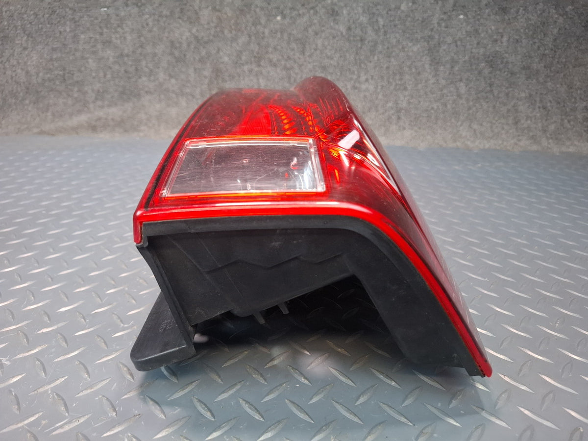 2007-2014 Cadillac Escalade Aftermarket Rear Left & Right Tail Light Lamp Set