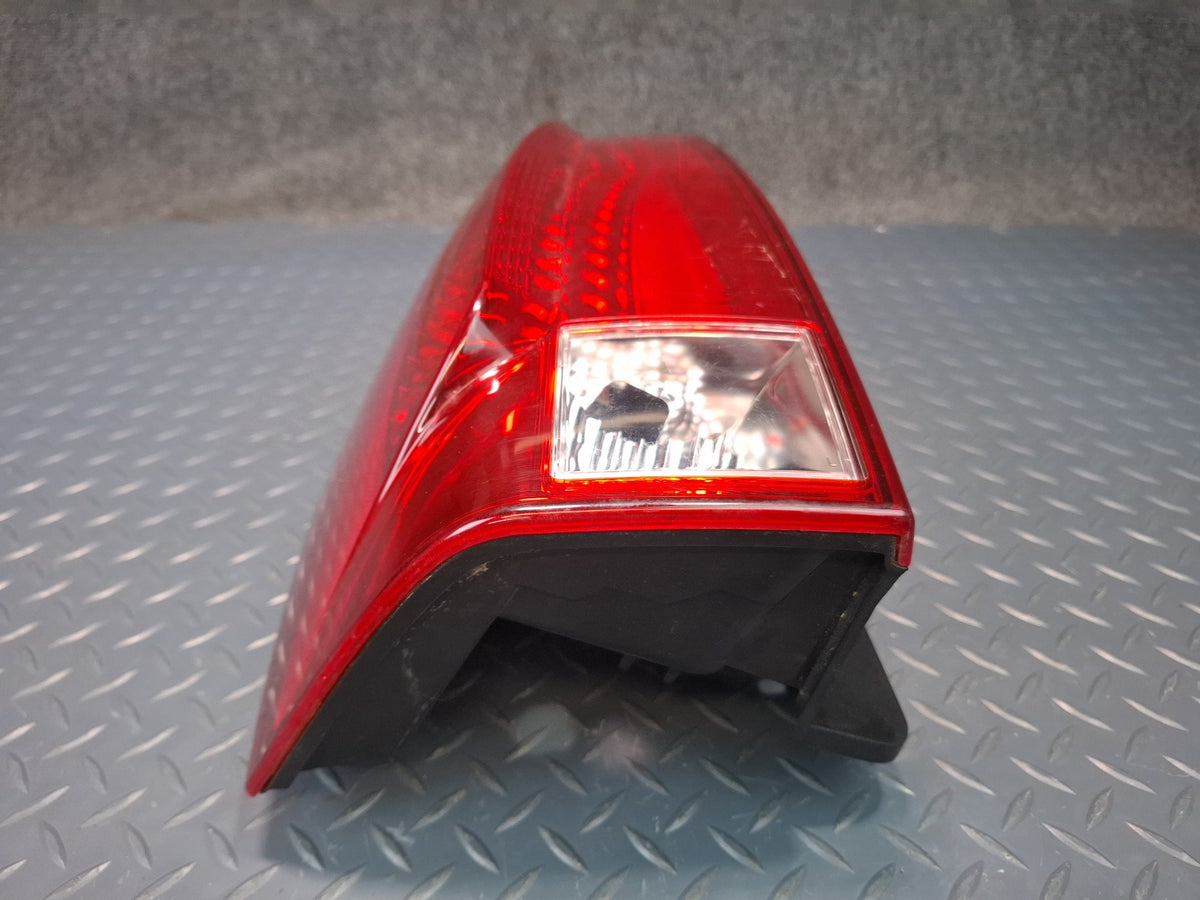 2007-2014 Cadillac Escalade Aftermarket Rear Left & Right Tail Light Lamp Set
