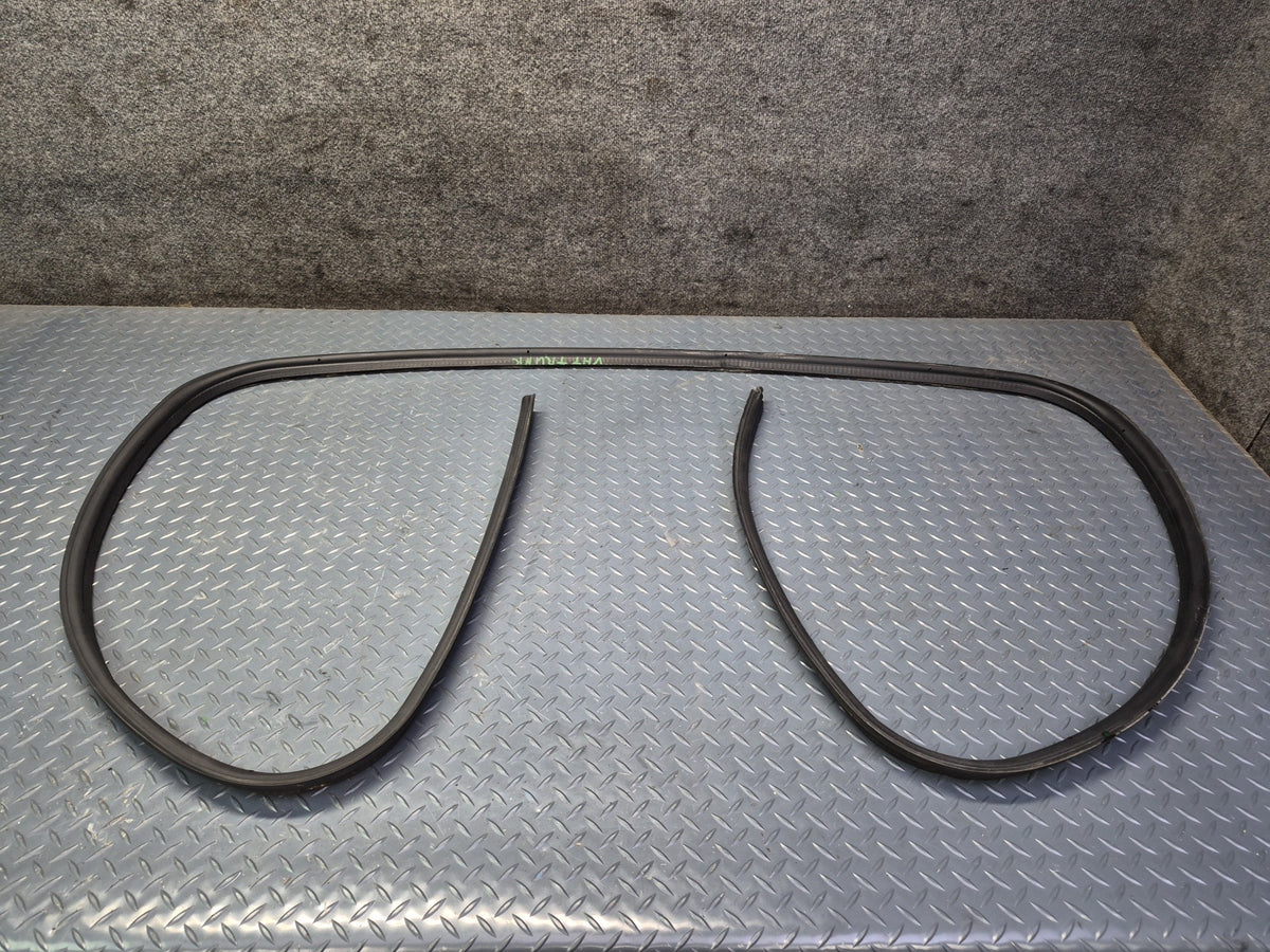 2003-2009 Hummer H2 Rear Trunk Tailgate Lift Gate Weather Strip Rubber Seal