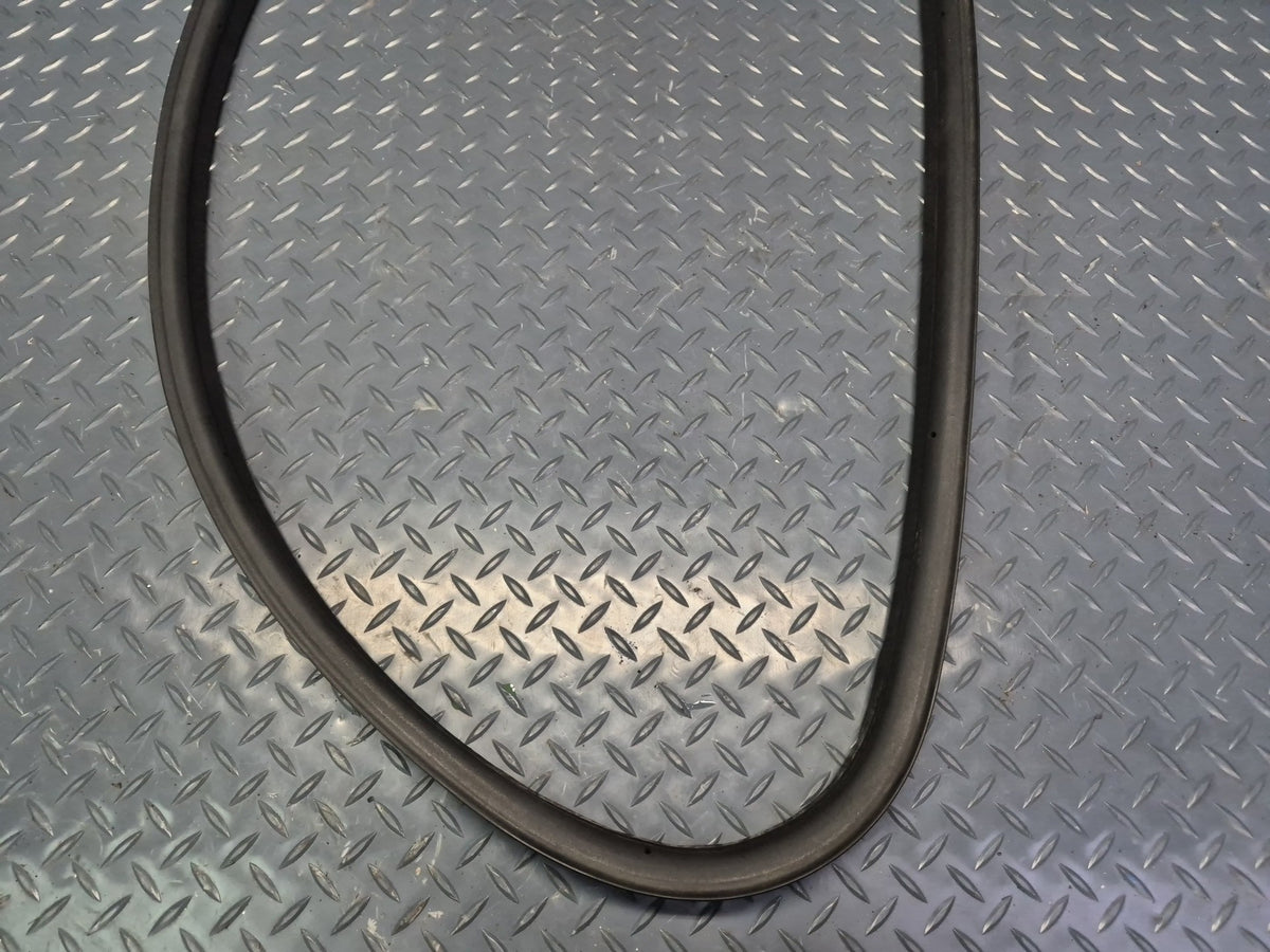 2003-2009 Hummer H2 Rear Trunk Tailgate Lift Gate Weather Strip Rubber Seal