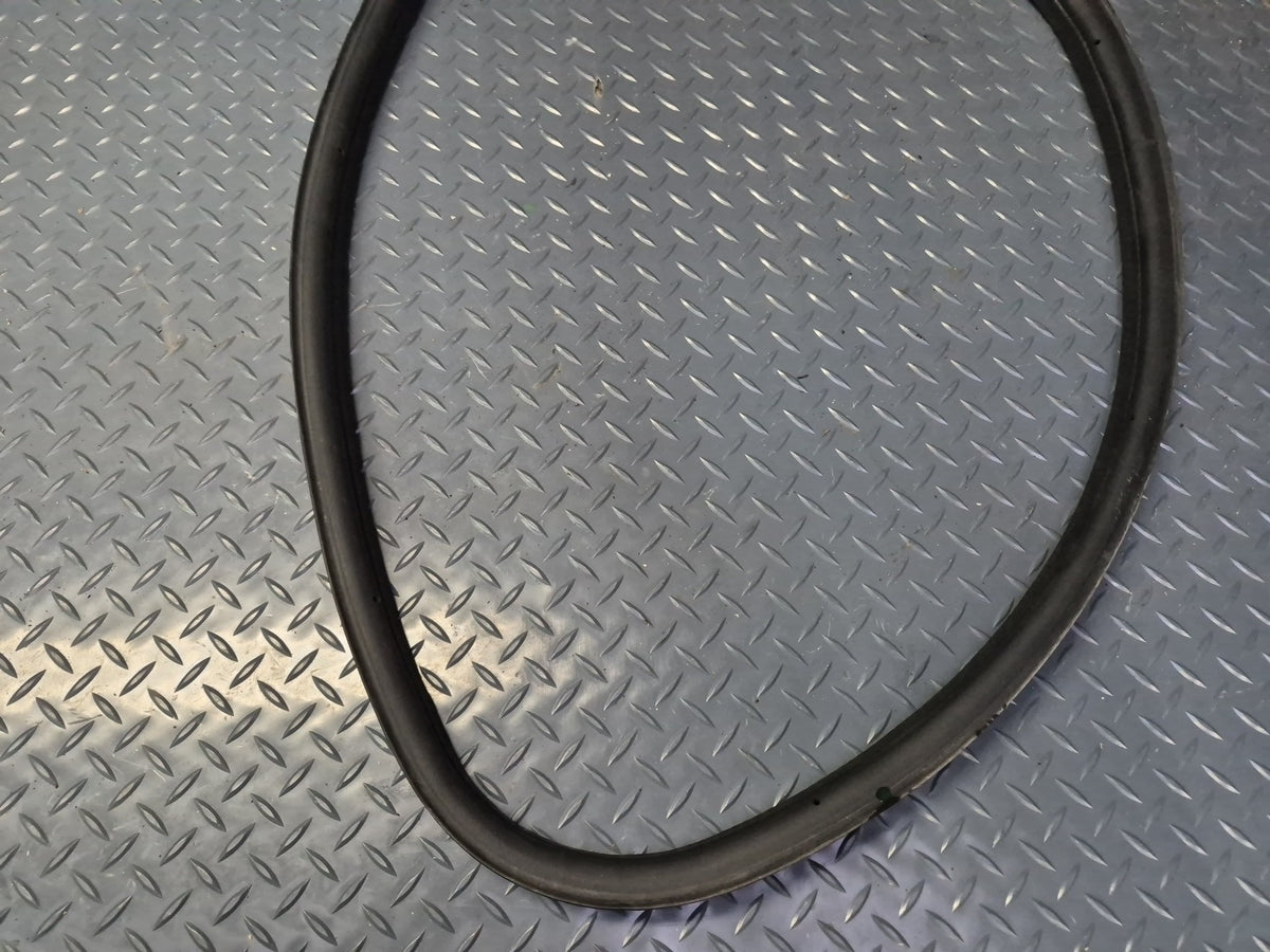 2003-2009 Hummer H2 Rear Trunk Tailgate Lift Gate Weather Strip Rubber Seal