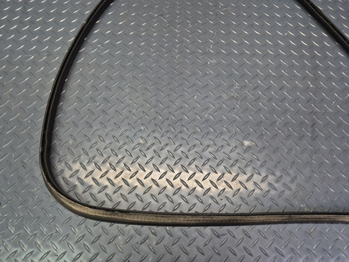 2003-2009 Hummer H2 Rear Trunk Tailgate Lift Gate Weather Strip Rubber Seal
