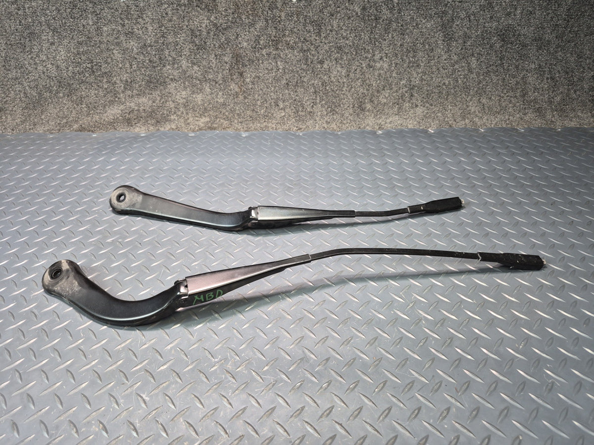 2008-2011 BMW E90 M3 Front Left & Right Windshield Wiper Arm Set of 2
