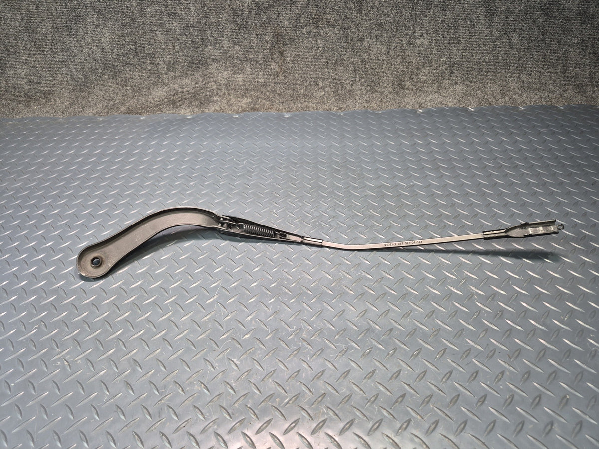 2008-2011 BMW E90 M3 Front Left & Right Windshield Wiper Arm Set of 2