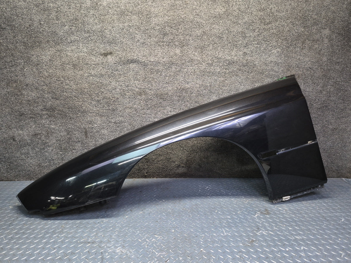 1994-1997 BMW E31 840Ci Front Left Fender Shell Cover Panel Schwarz