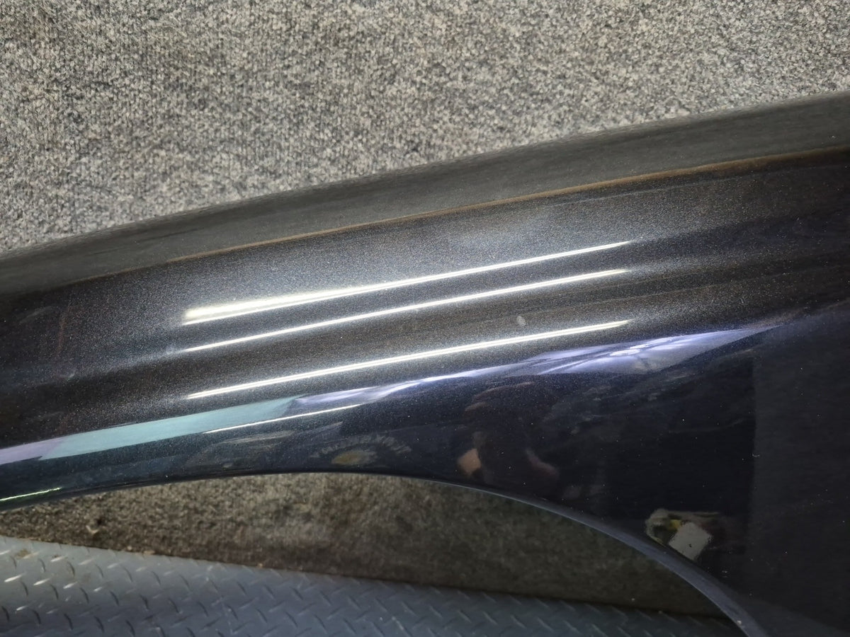 1994-1997 BMW E31 840Ci Front Left Fender Shell Cover Panel Schwarz