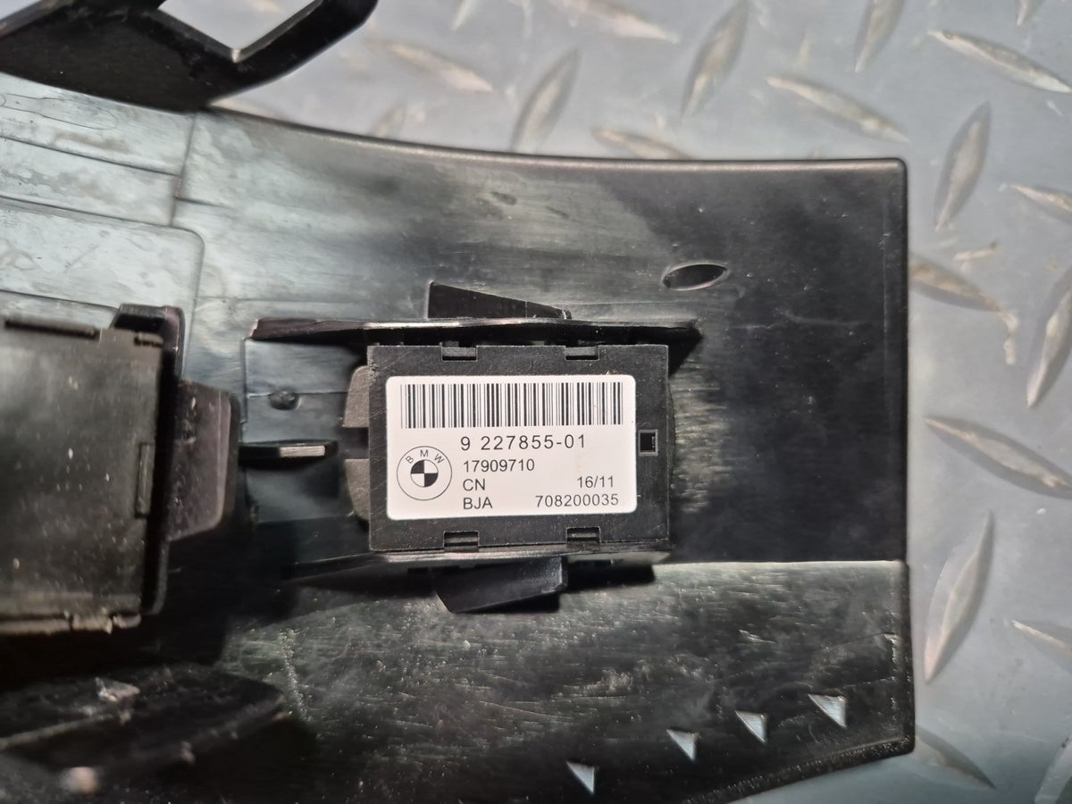 2008-2011 BMW E90 M3 Front Right Seat Adjust Control Switch w Trim Panel 9227855