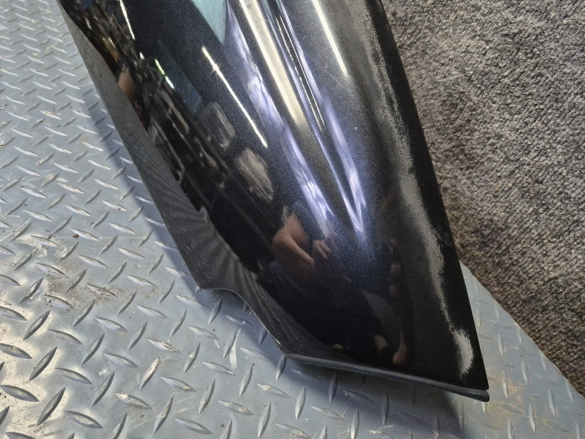 1994-1997 BMW E31 840Ci Front Right Fender Shell Cover Panel Schwarz Damaged