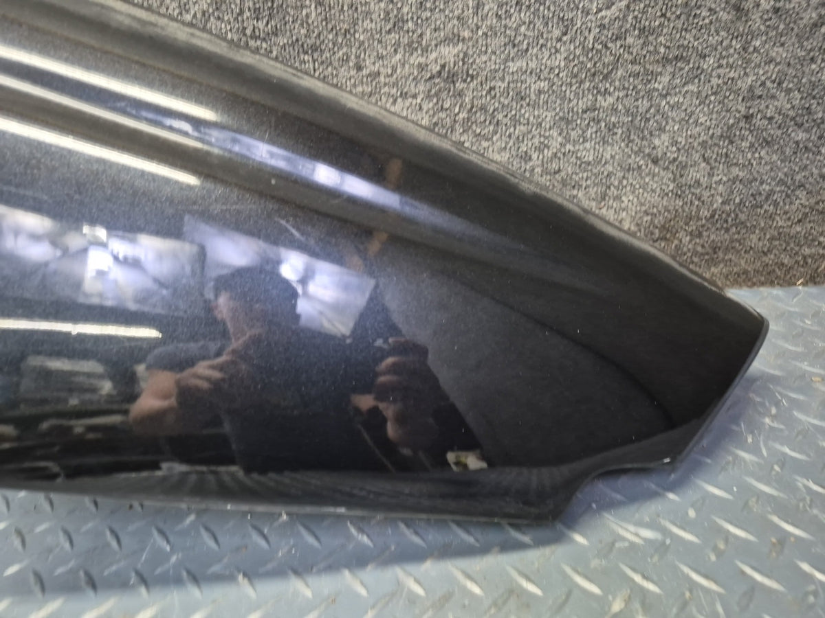 1994-1997 BMW E31 840Ci Front Right Fender Shell Cover Panel Schwarz Damaged