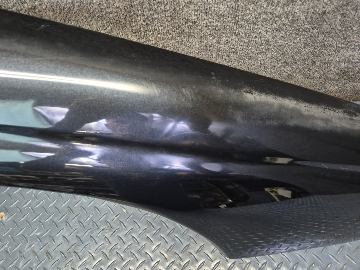 1994-1997 BMW E31 840Ci Front Right Fender Shell Cover Panel Schwarz Damaged
