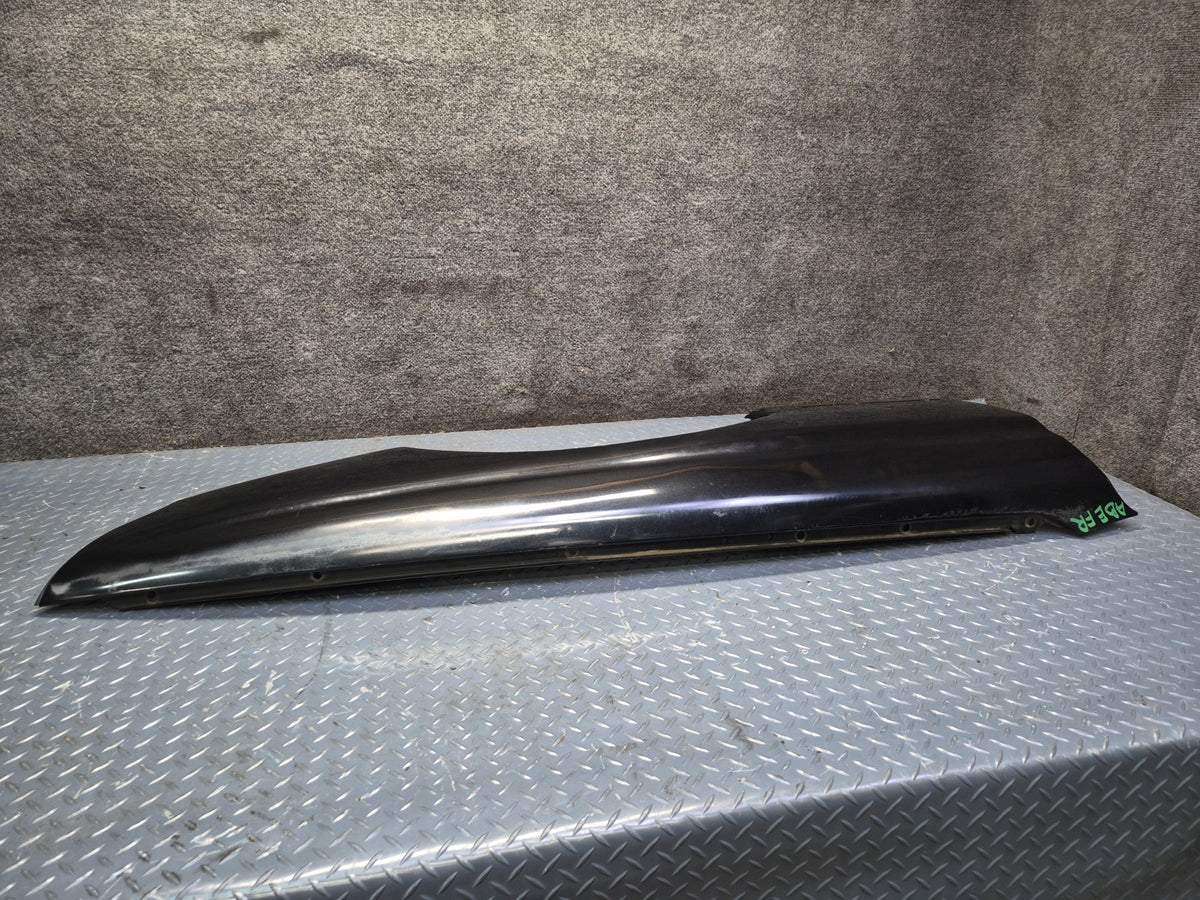 1994-1997 BMW E31 840Ci Front Right Fender Shell Cover Panel Schwarz Damaged