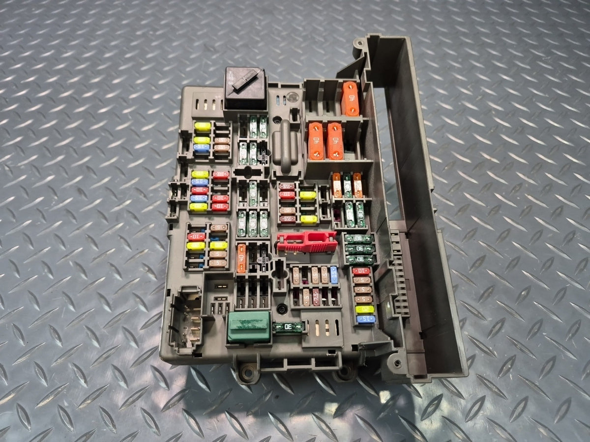 2008-2011 BMW E90 M3 Front Power Distribution Fuse Relay Box Module 9119445
