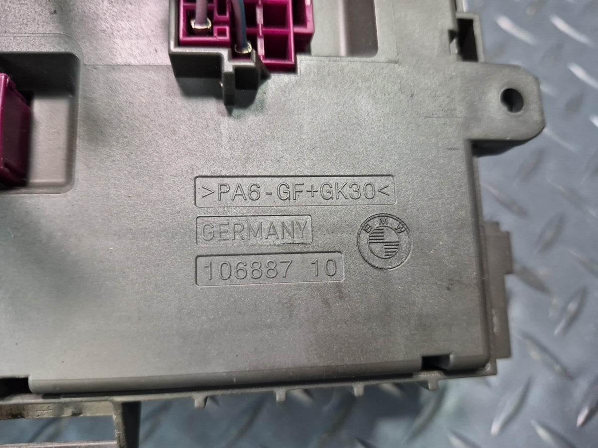 2008-2011 BMW E90 M3 Front Power Distribution Fuse Relay Box Module 9119445