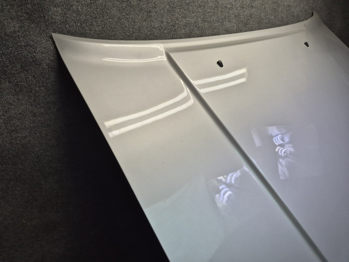 1986 Toyota Cressida MX73 Sedan Front Hood Bonnet Shell Panel Silver OEM