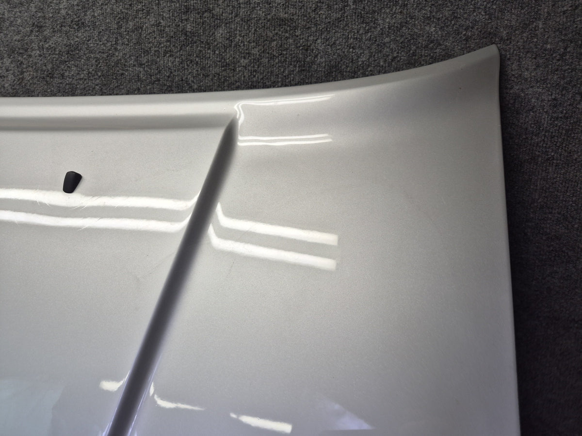 1986 Toyota Cressida MX73 Sedan Front Hood Bonnet Shell Panel Silver OEM