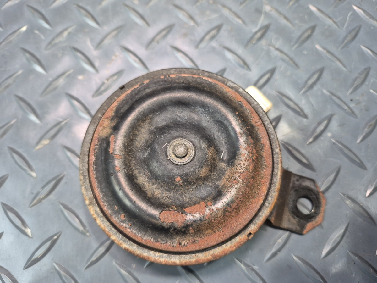 84-88 Toyota Cressida MX73 High & Low Tone Security Alarm Horn Siren Set OEM