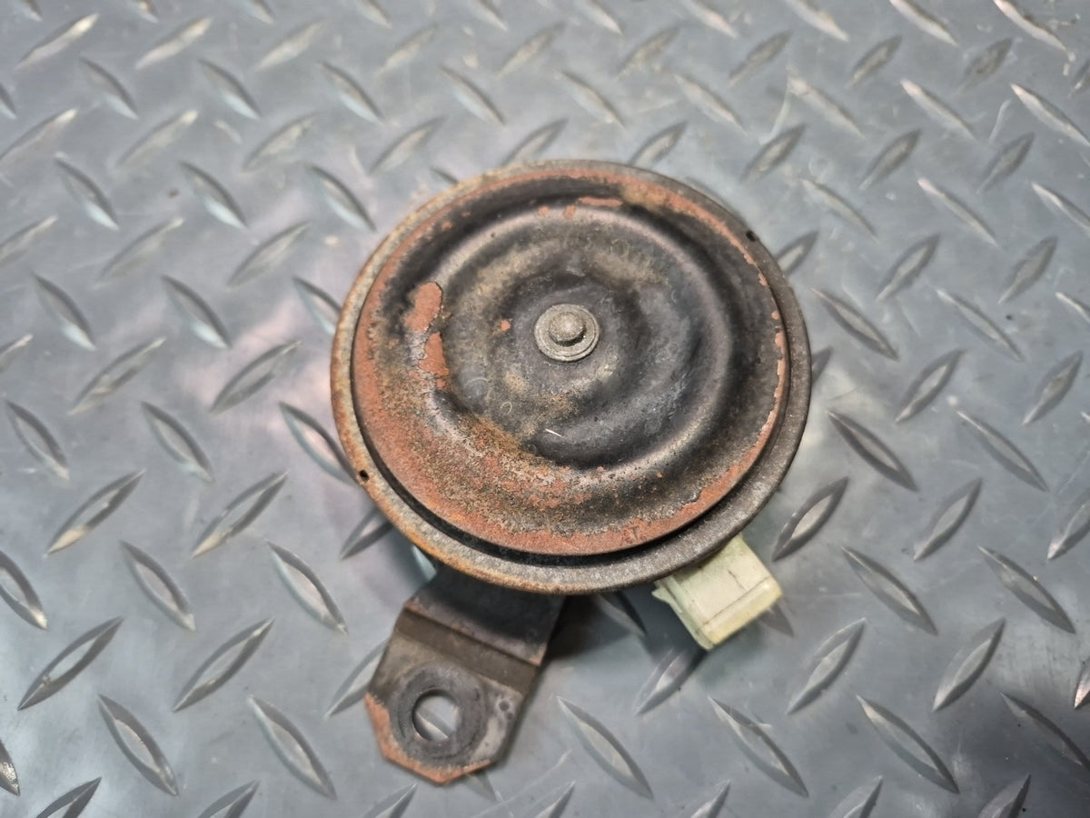 84-88 Toyota Cressida MX73 High & Low Tone Security Alarm Horn Siren Set OEM