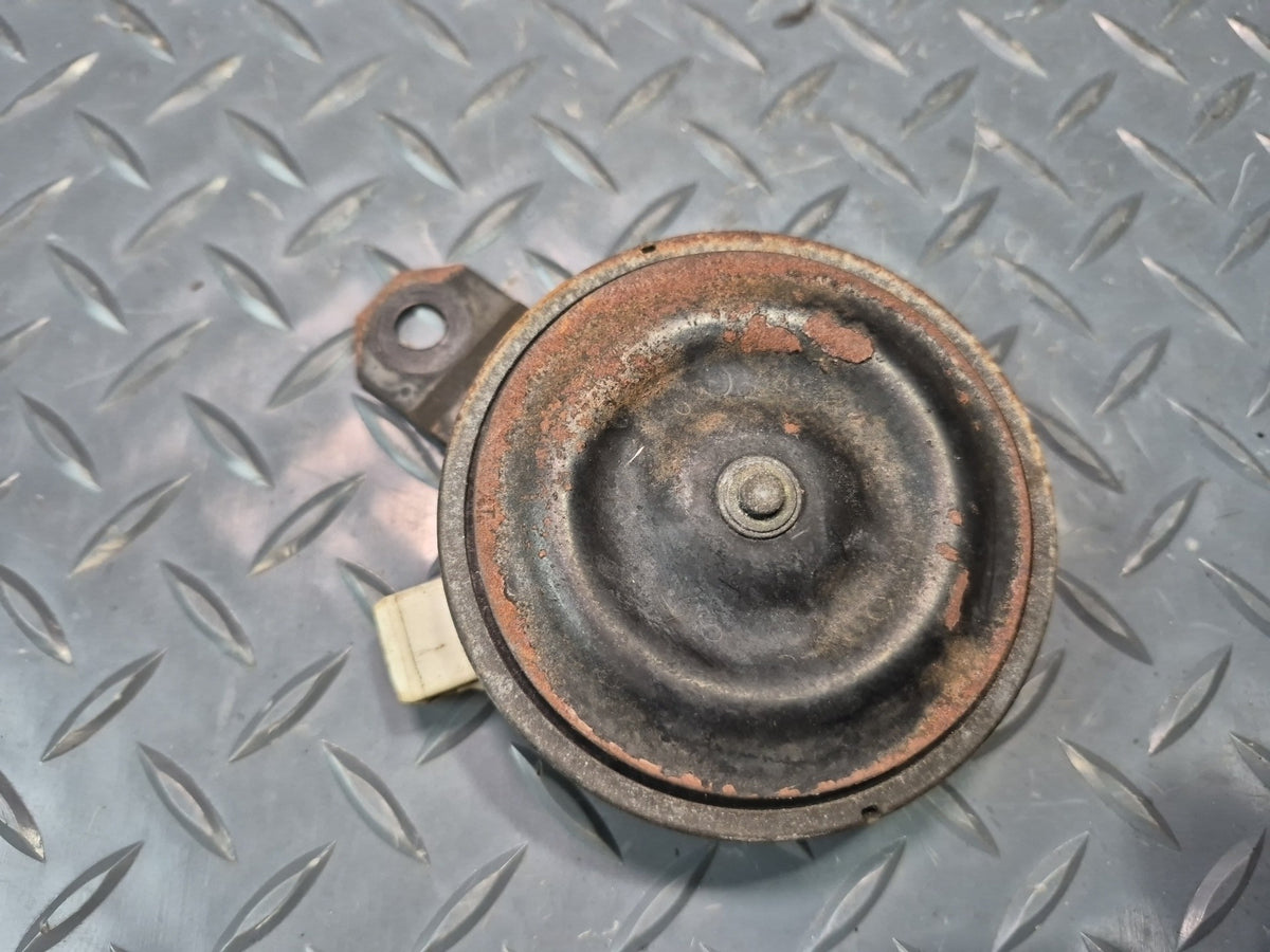 84-88 Toyota Cressida MX73 High & Low Tone Security Alarm Horn Siren Set OEM