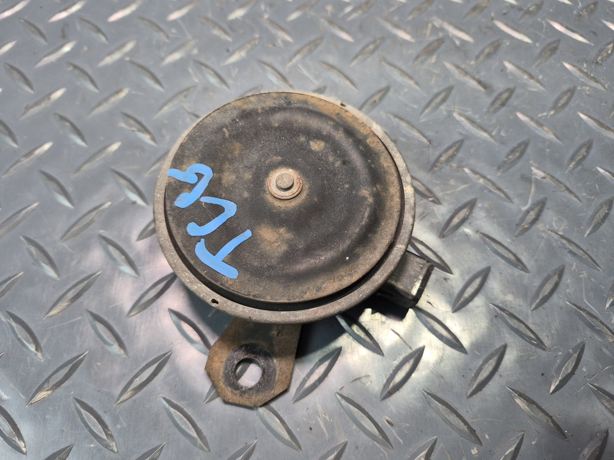 84-88 Toyota Cressida MX73 High & Low Tone Security Alarm Horn Siren Set OEM