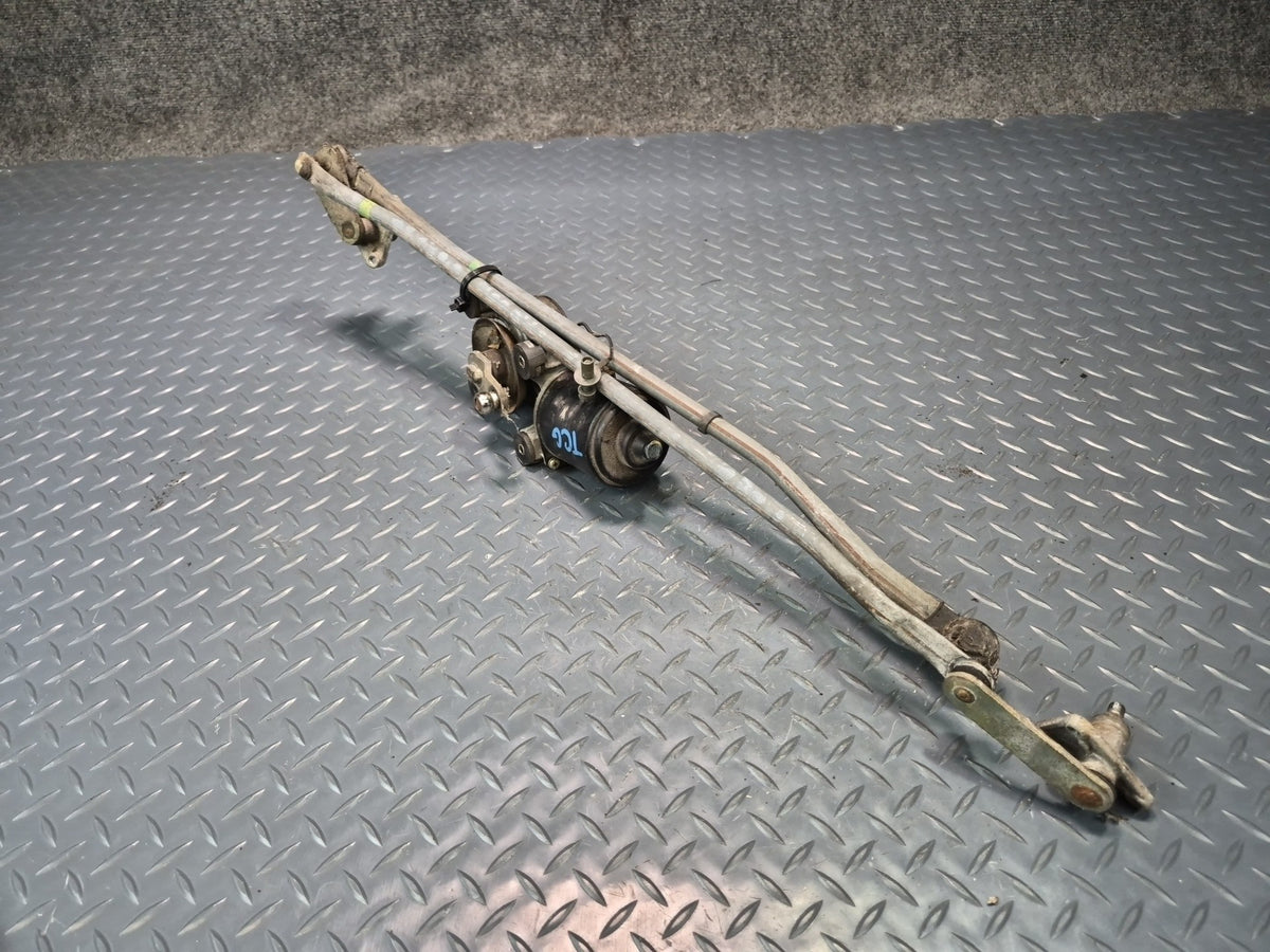 84-86 Toyota Cressida MX73 Front Windshield Wiper Linkage w Motor OEM