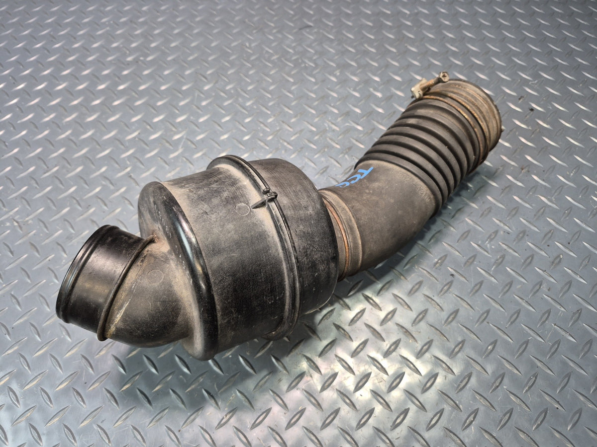 84-86 Toyota Cressida MX73 5MGE Air Intake Tube w Duct Silencer OEM