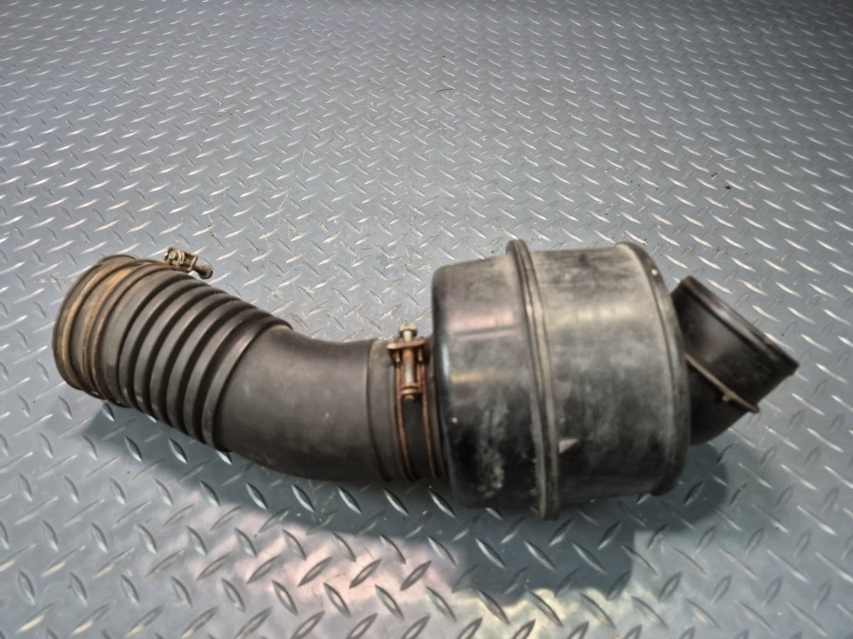 84-86 Toyota Cressida MX73 5MGE Air Intake Tube w Duct Silencer OEM