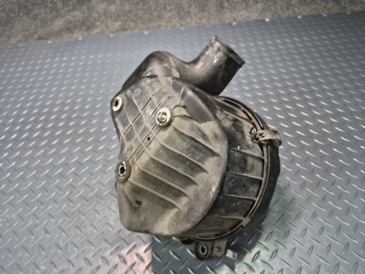 84-86 Toyota Cressida MX73 5M-GE Air Intake Cleaner Filter Box 22020-43110 OEM
