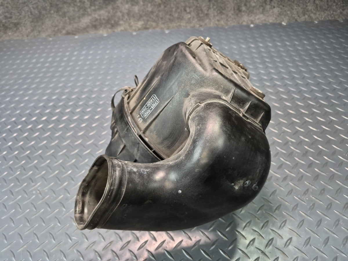 84-86 Toyota Cressida MX73 5M-GE Air Intake Cleaner Filter Box 22020-43110 OEM
