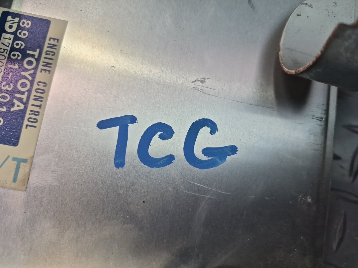 85-86 Toyota Cressida MX73 2.8L 5M-GE A/T ECU Engine Computer Control Module OEM