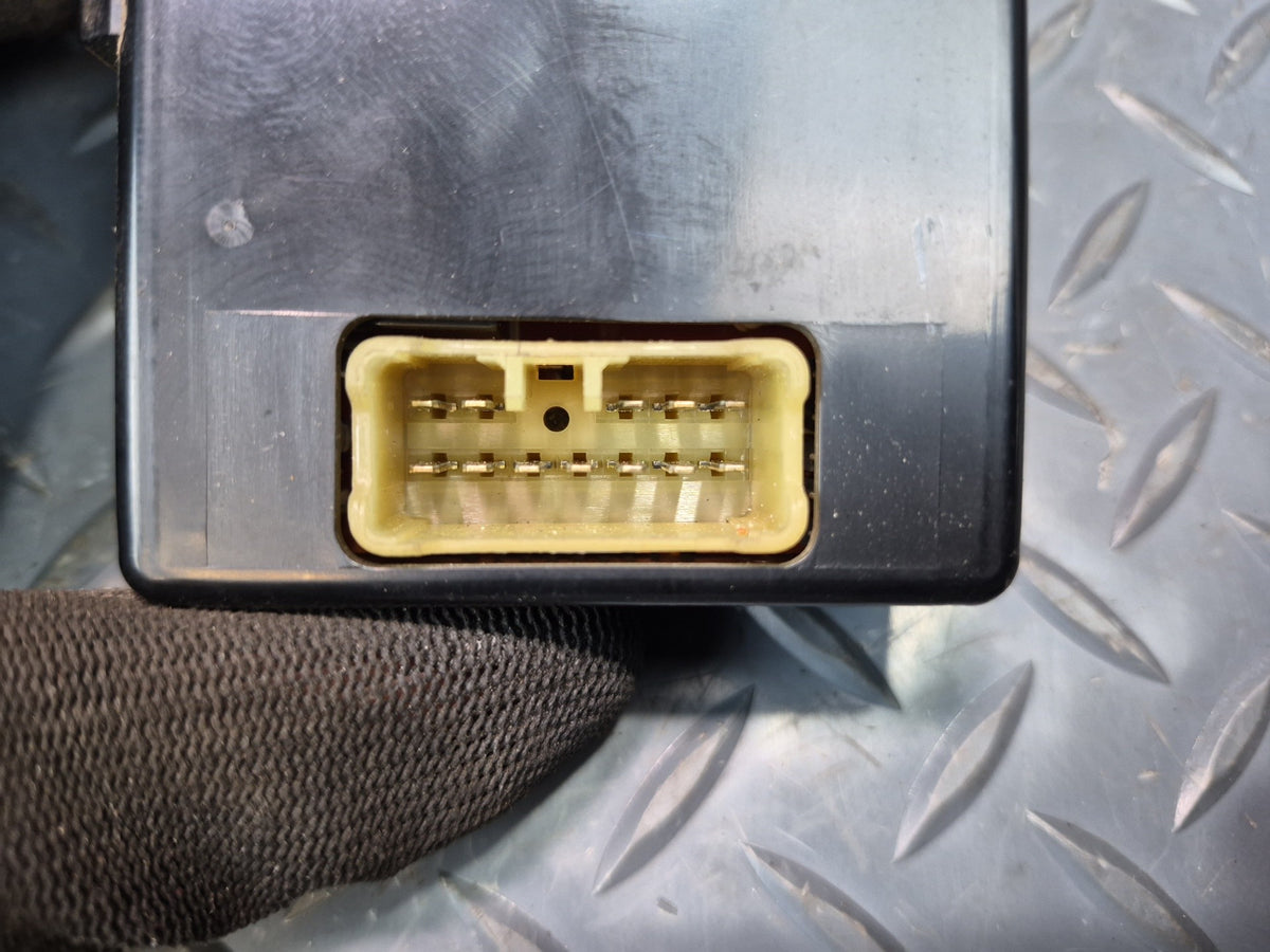 85-87 Toyota Cressida MX73 Theft Warning Locking Control Module 89730-22040 OEM