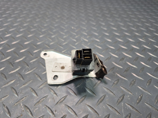 84-86 Toyota Cressida MX73 Turn Signal Flasher Relay w Mount 81980-16010 OEM